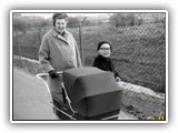 Njalsgade1968_2 - I baggrunden bliver universitet bygget nogle r efter (Ruth og Henrik)